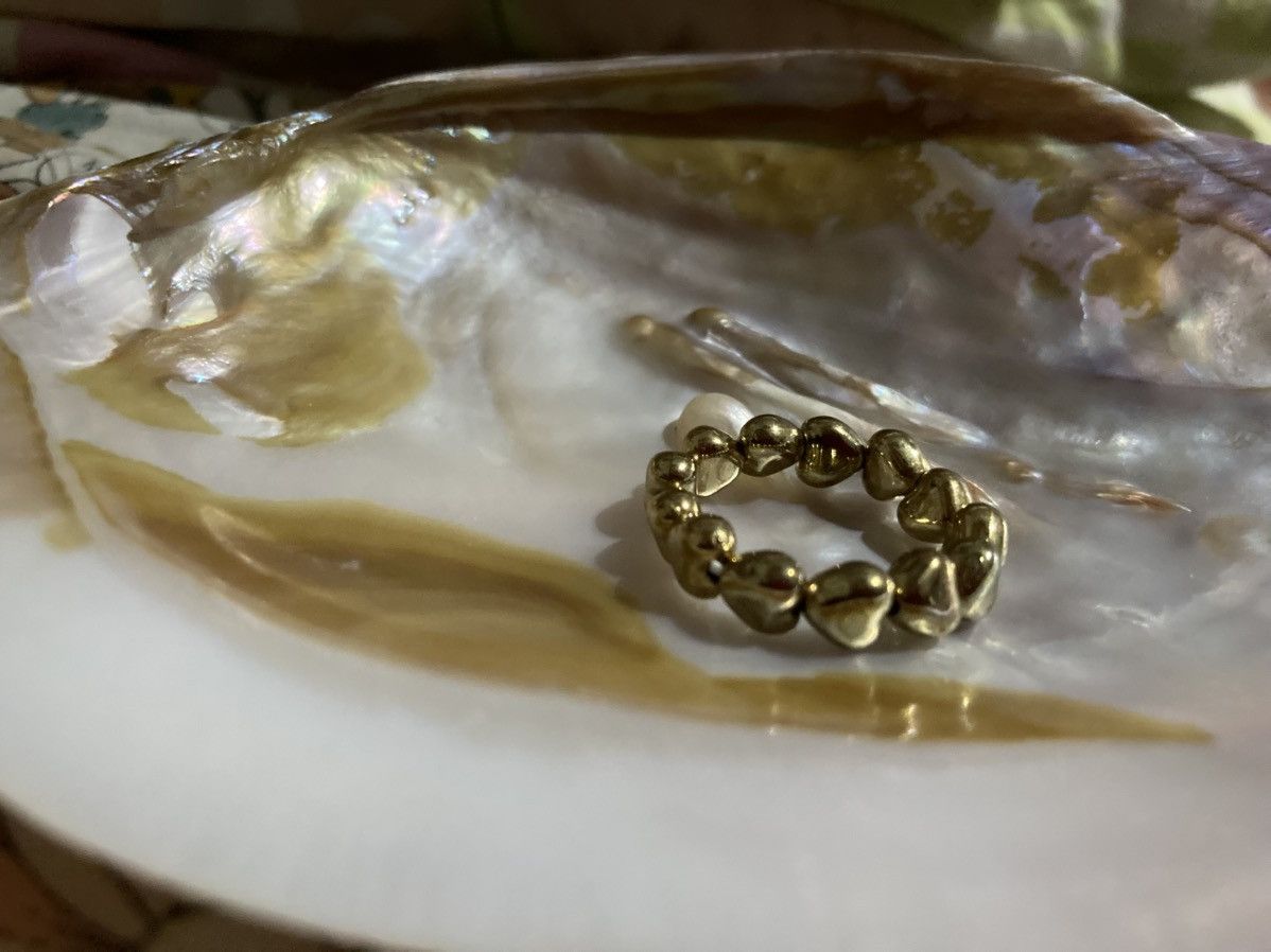 Other Gold coloured heart beaded ring Size ONE SIZE - 1 Thumbnail