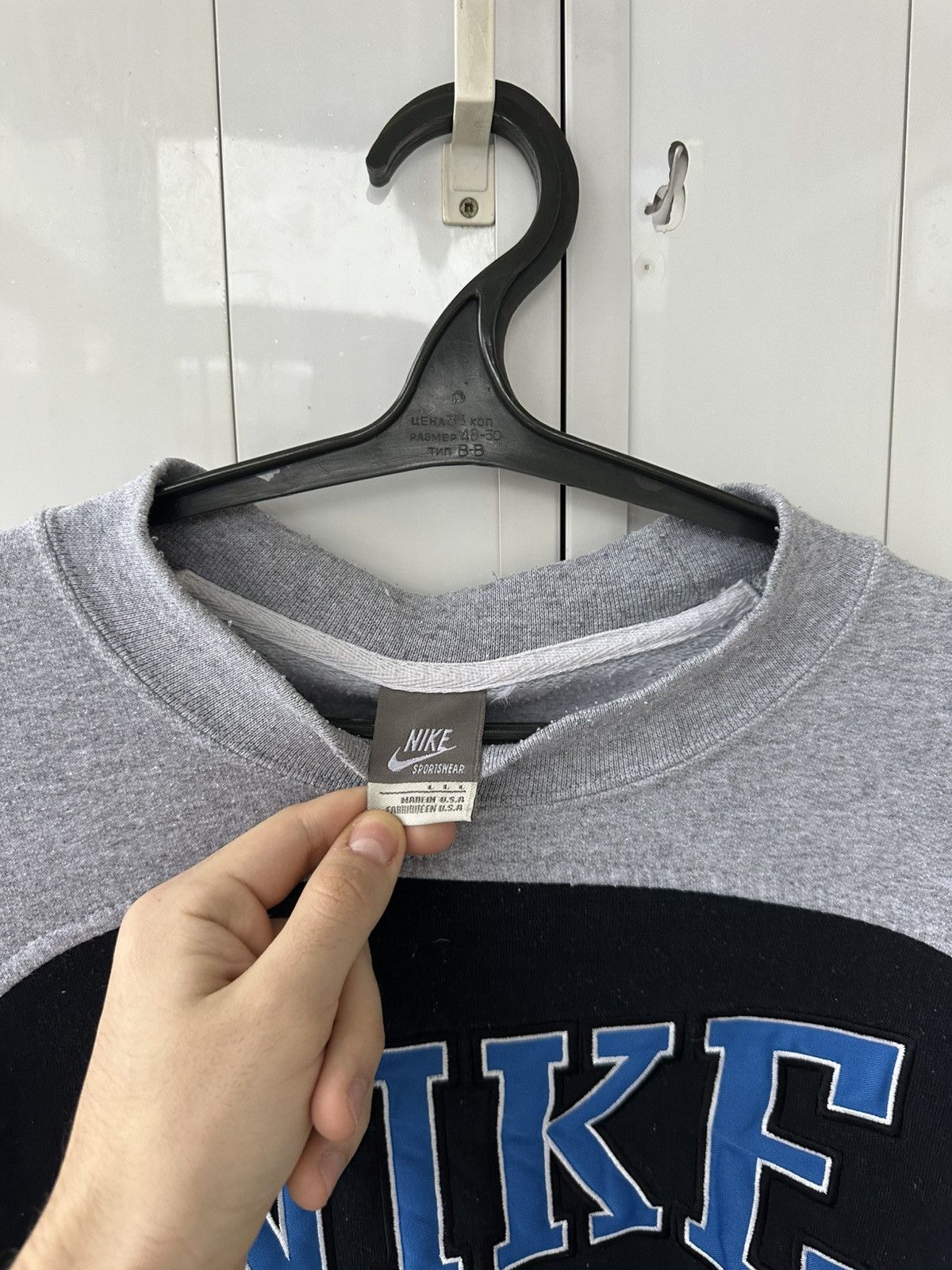 Nike Vintage Nike OverSize Sweatshirt Custom Distressed Y2K Size US L / EU 52-54 / 3 - 11 Thumbnail