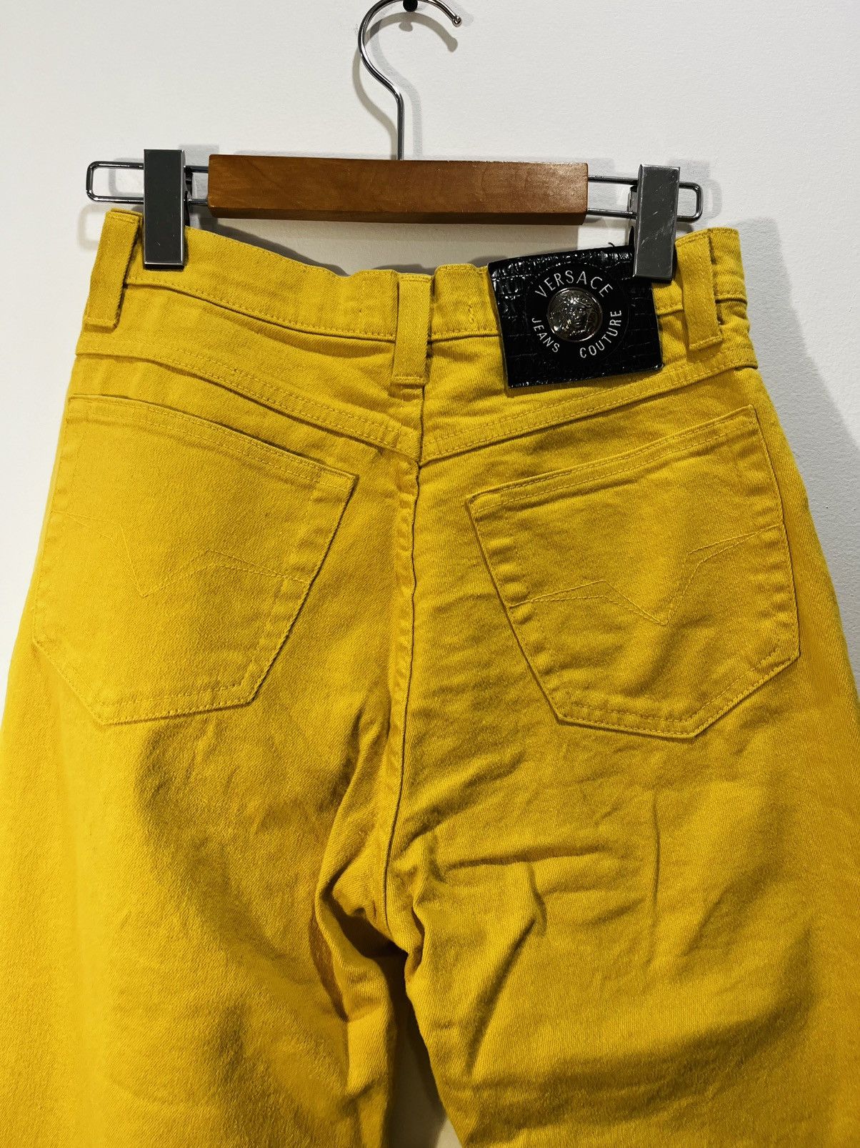 Versace Jeans Couture VERSACE Jeans Couture Vintage Yellow Straight Leg Jeans Size 26" / US 2 / IT 38 - 8 Thumbnail