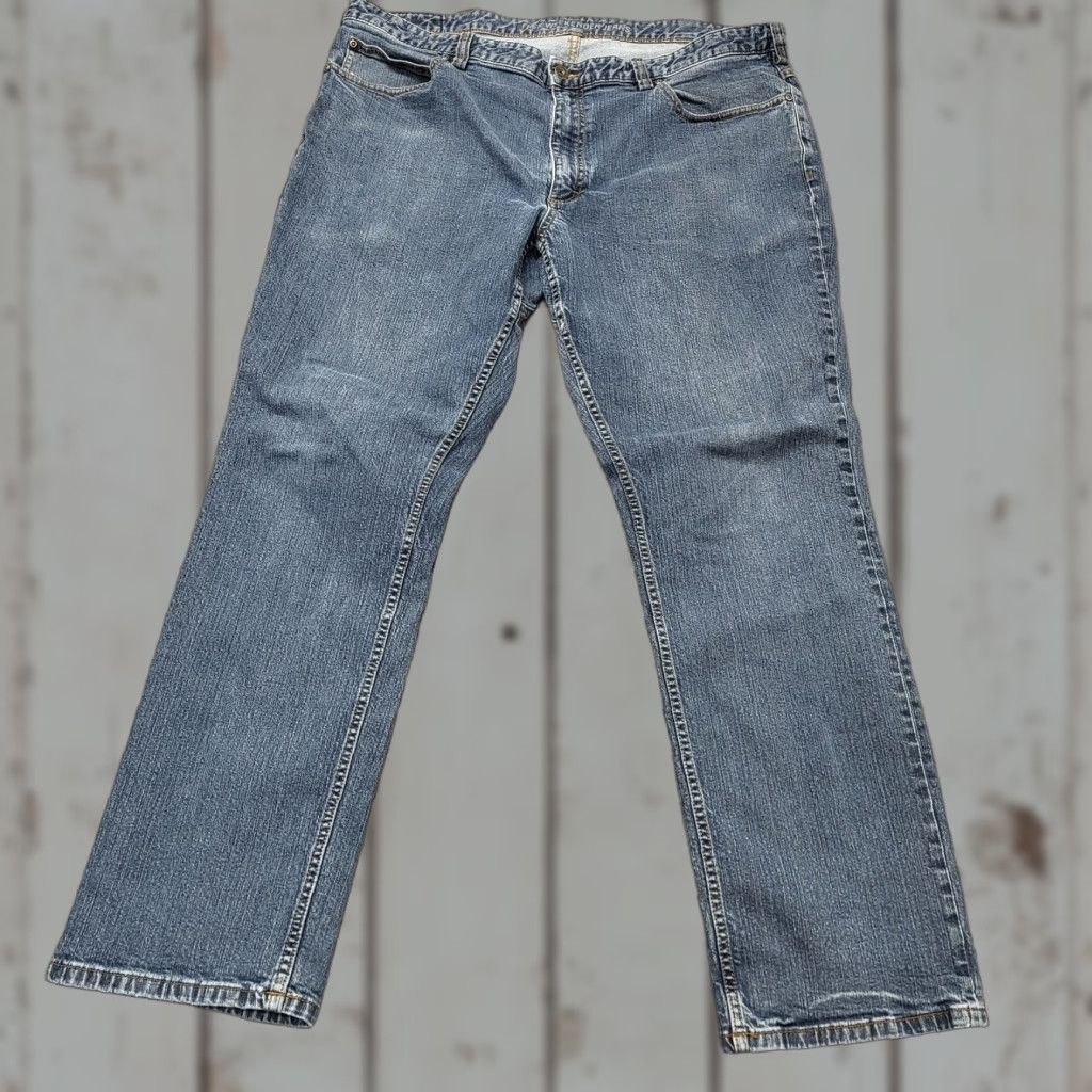 Duluth Trading Company Duluth Trading Company Jeans Men’s 40x32 Trim Fit Denim Blue 99% Cotton Pocket Zipper Button Logo Vintage No Mens XS? Wait. Size US 40 / EU 56 - 1 Thumbnail