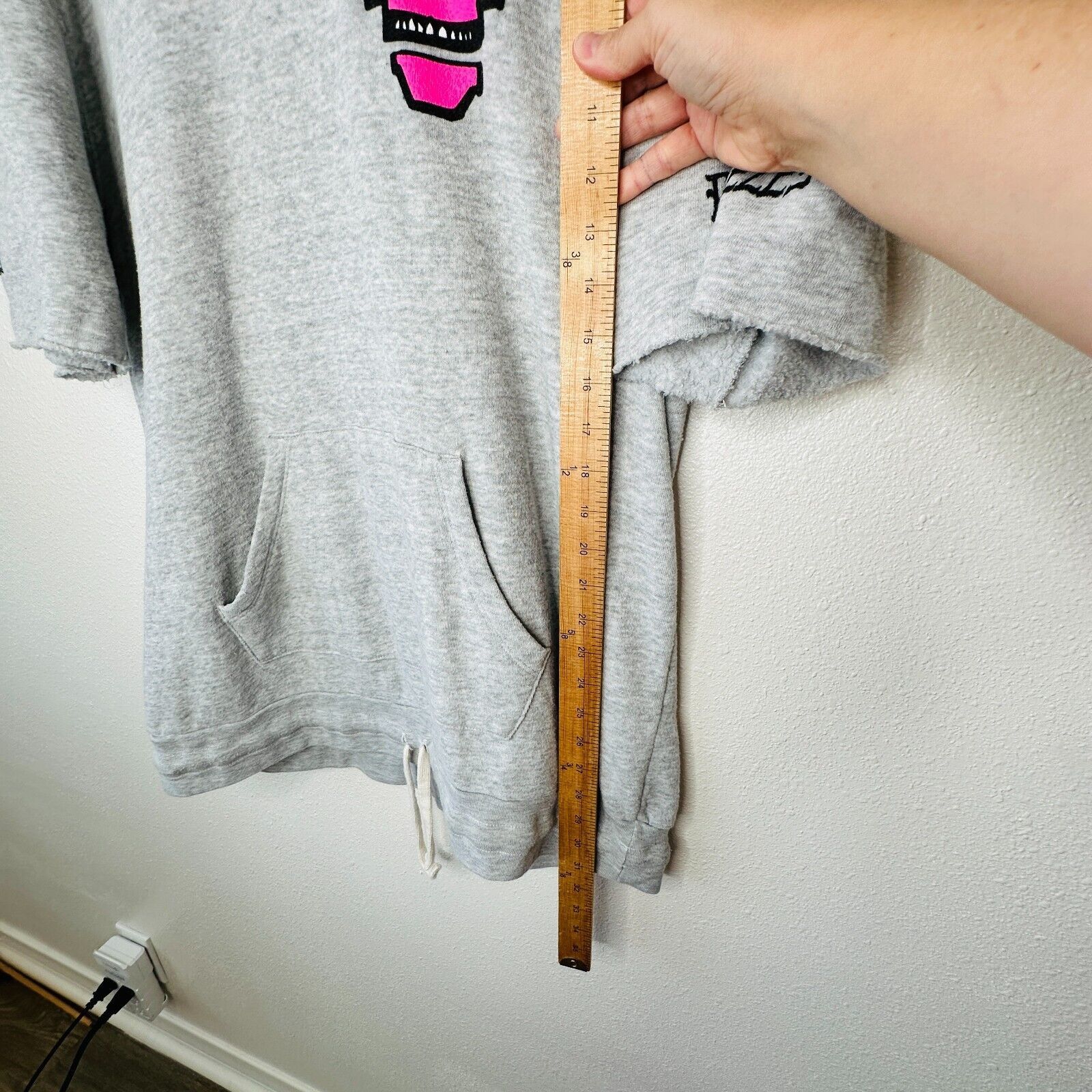 Other Purple Haus Short Sleeve Pouch Hoodie Pullover Sweater 2XL Size US XS / EU 42 / 0 - 13 Thumbnail