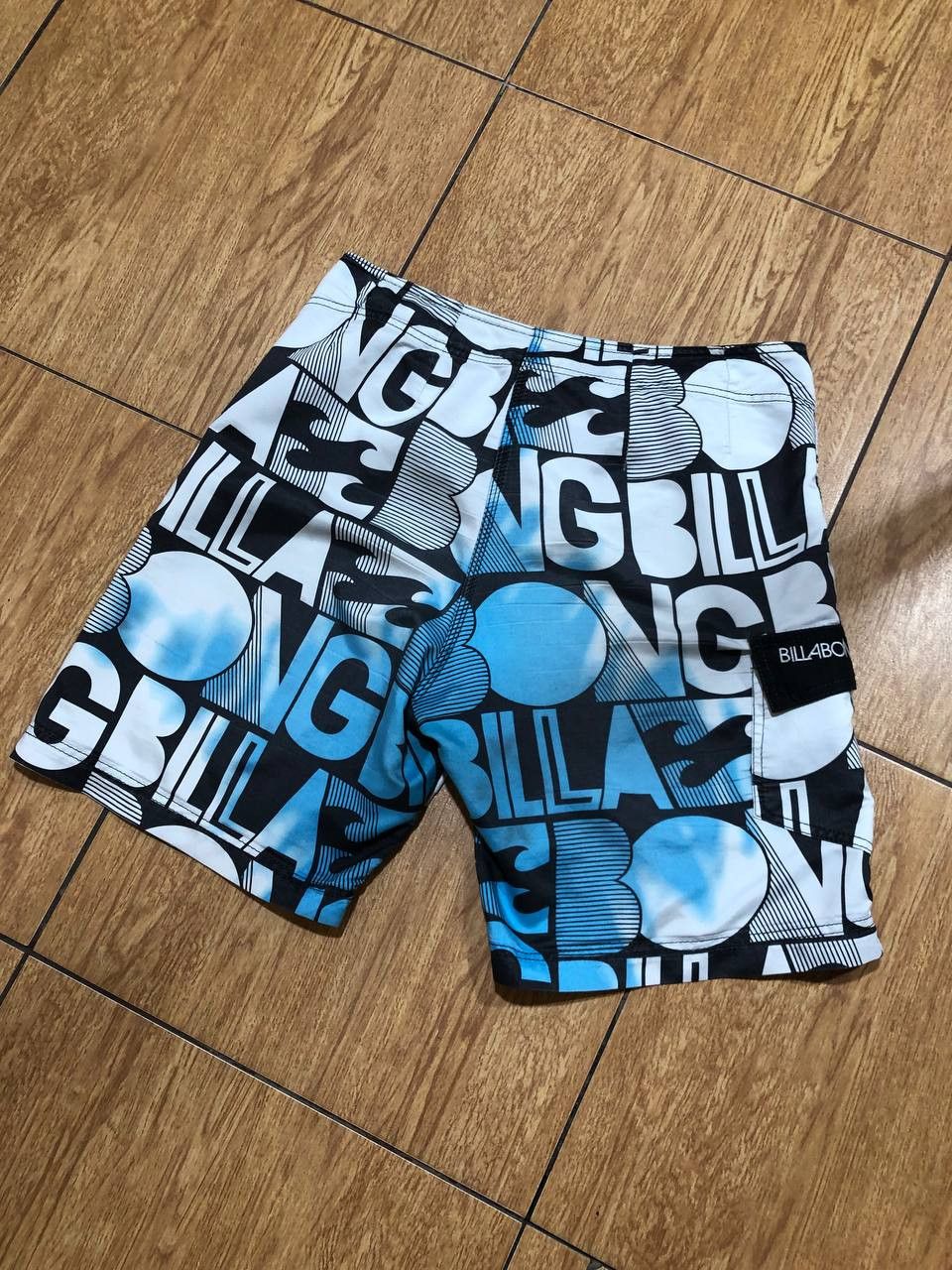 Billabong Billabong Swimwear Shorts Size 34 Casual Big Print Size US 34 / EU 50 - 21 Thumbnail