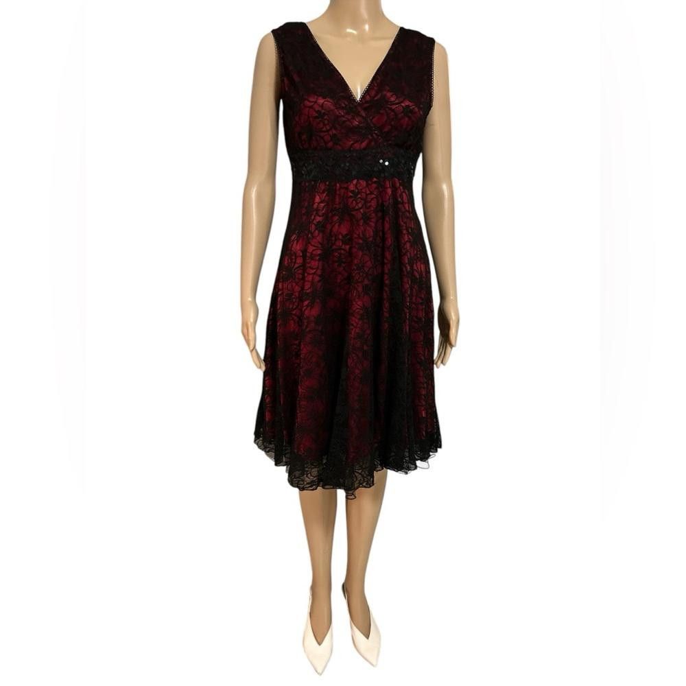 Designer Elegant Black and Red Lace Dress Size M / US 6-8 / IT 42-44 - 1 Thumbnail