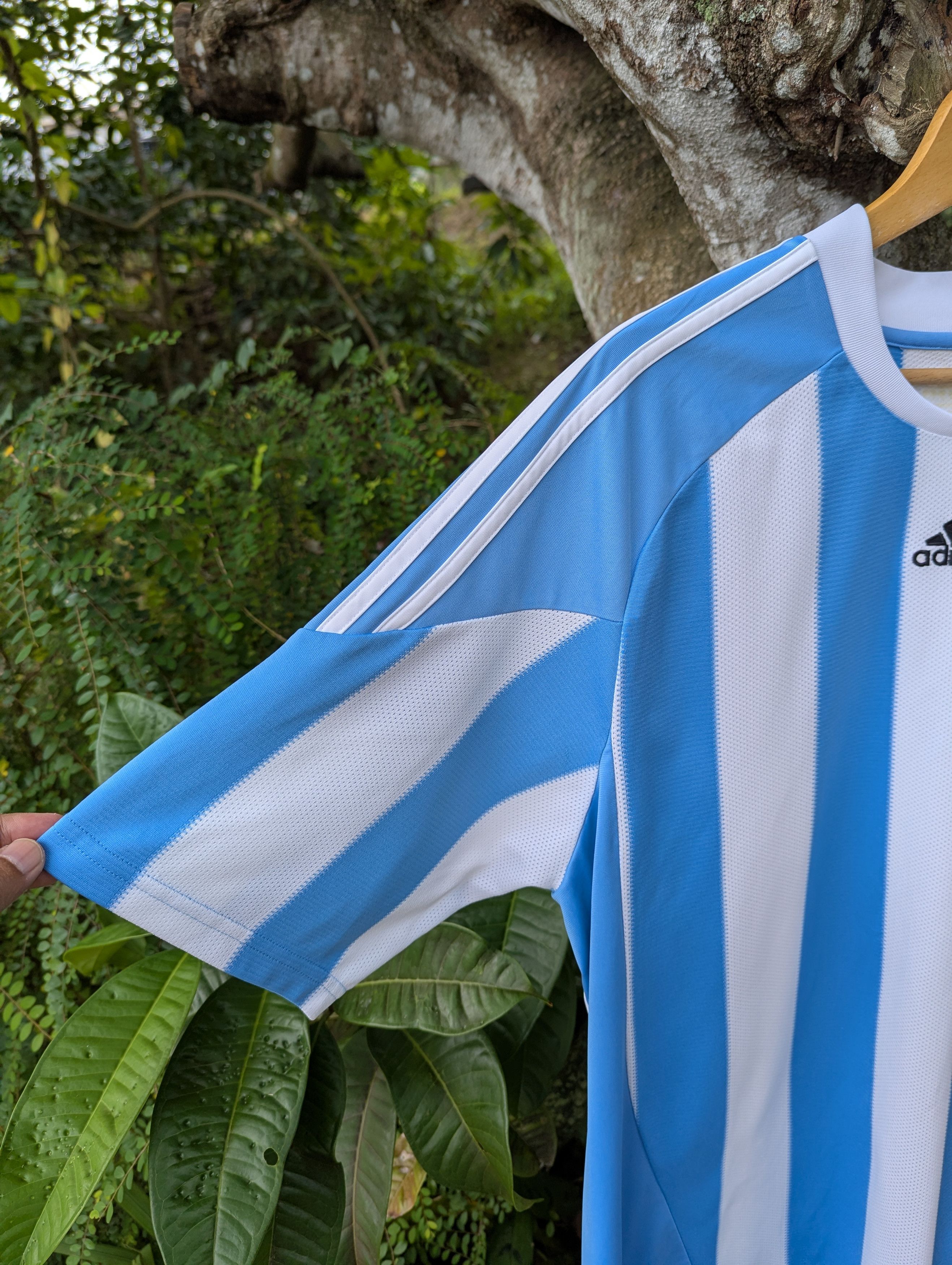 Adidas Adidas Argentina 2010-2011 Home Football Jersey Size US L / EU 52-54 / 3 - 10 Thumbnail