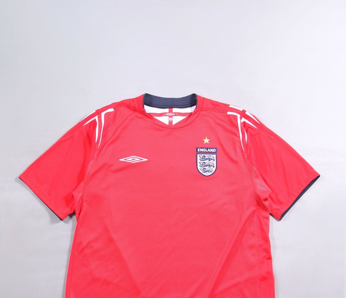Umbro Umbro x England Vintage Soccer Football Jersey T Shirt Tee L Size US L / EU 52-54 / 3 - 2 Thumbnail