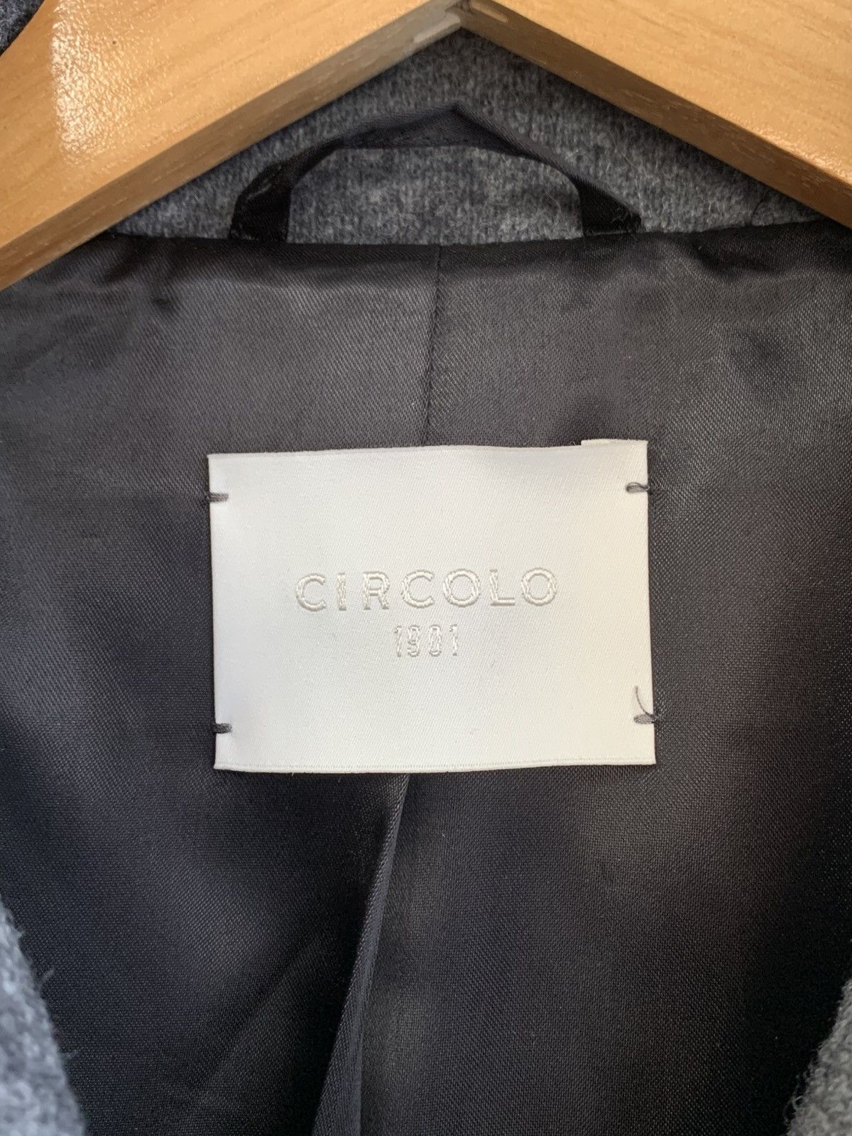 Circolo 1901 Circolo 1901 Double-Breasted Grey Wool Jacket Women Size M / US 6-8 / IT 42-44 - 7 Thumbnail
