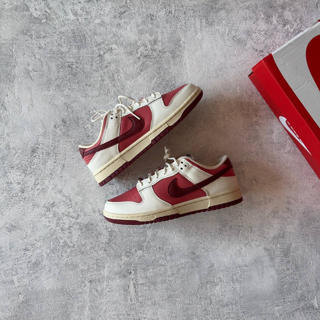 Nike Nike Dunk Low 'Valentine's Day HF0736-161 Size 38,5 Size US 7.5 / IT 37.5 - 1 Thumbnail
