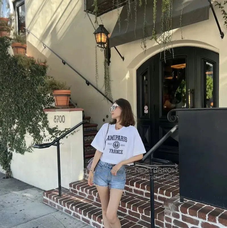 AMI AMI White Cotton Cropped T-Shirt for Women . Size M / US 6-8 / IT 42-44 - 8 Thumbnail