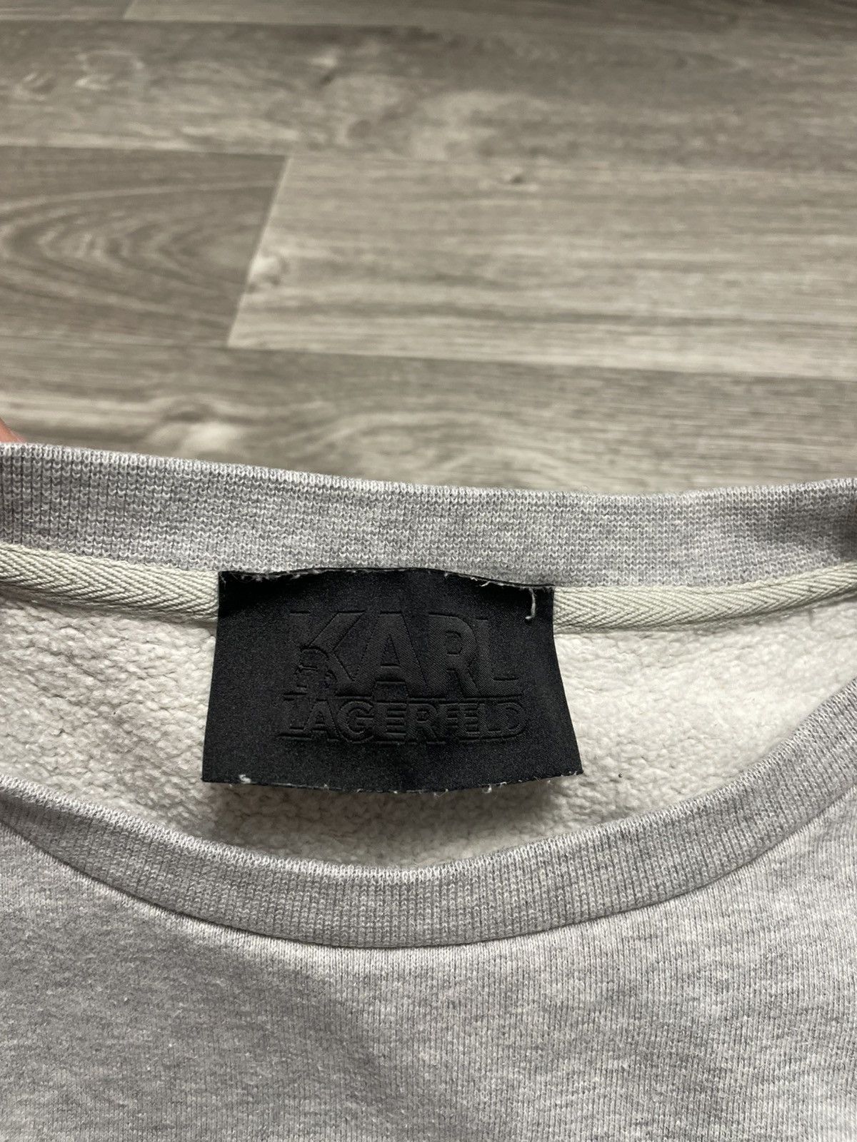 Karl Lagerfeld Karl Lagerfeld Velour Cat Logo Gray Sweatshirt Size L / US 10 / IT 46 - 7 Thumbnail