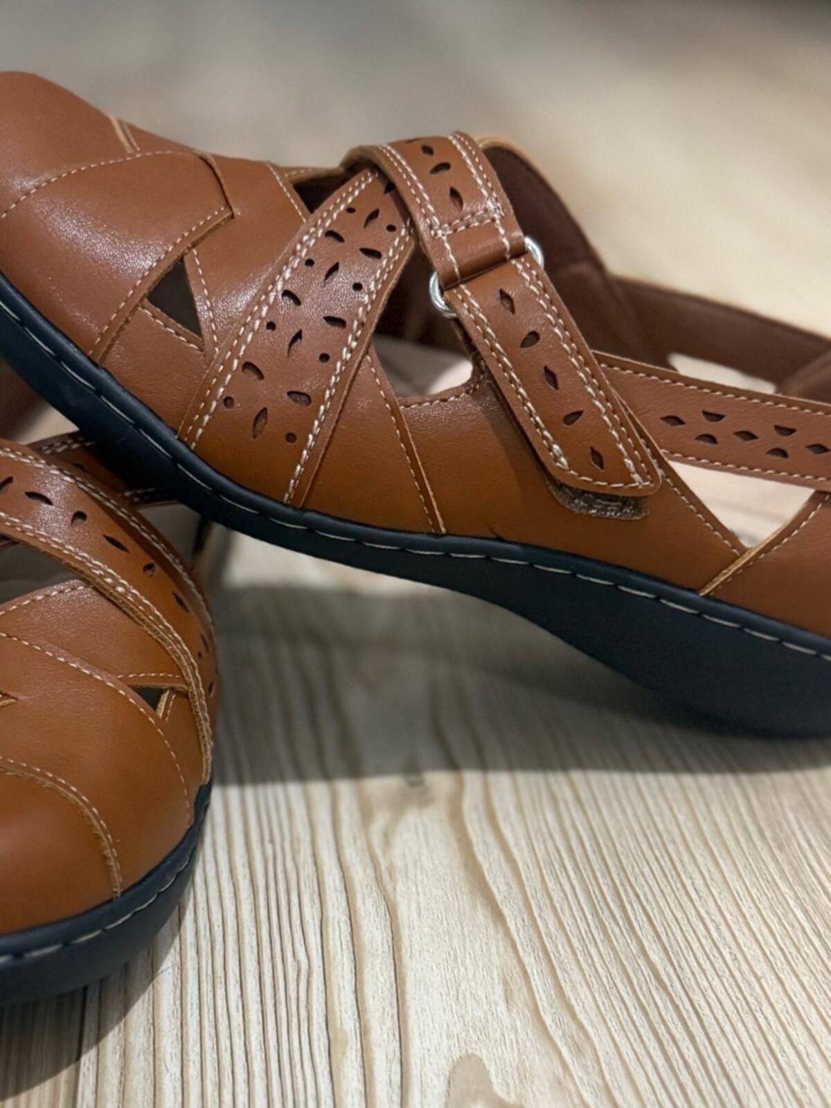 Other Comfortable Women's Brown Leather Slip-On Sandal Mule Size US 9.5 / IT 39.5 - 1 Thumbnail