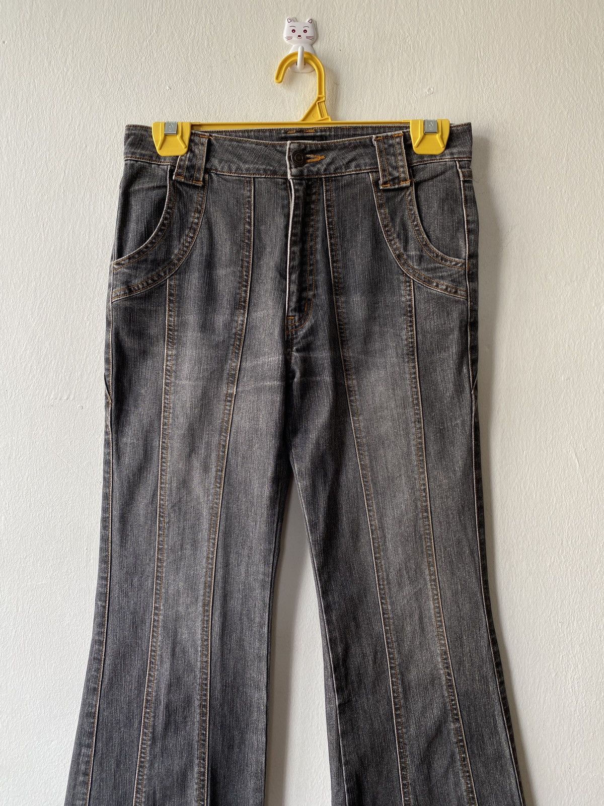 If Six Was Nine × Japanese Brand × Tornado Mart Japanese Brand Carouge Excellent Spiral Cut Flare Denim Size US 27 - 5 Thumbnail