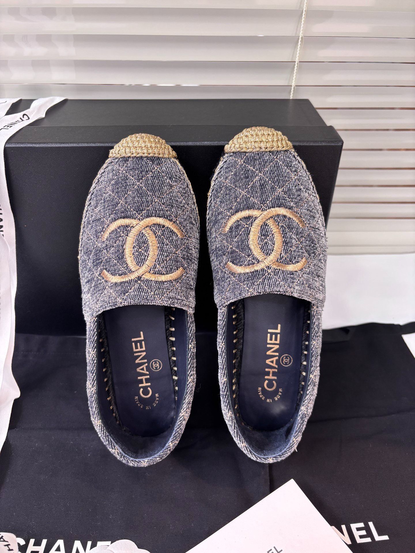 Chanel Chanel Denim Gold Embroidered CC Espadrilles Size US 6 / IT 36 - 1 Thumbnail