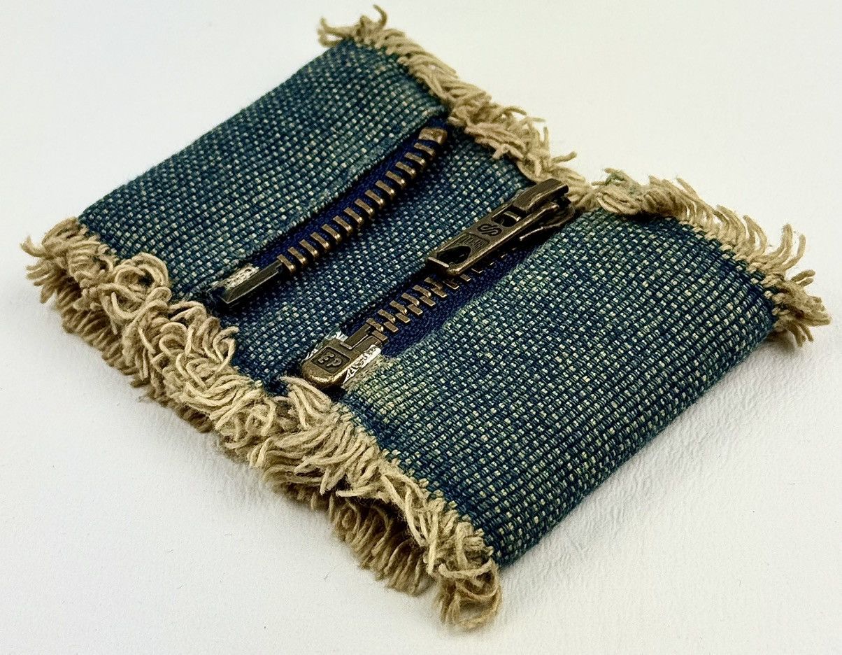 Chanel Chanel - Karl - FW/01 - Denim - Rhinestone - CC - Logo Cuff Size ONE SIZE - 12 Thumbnail
