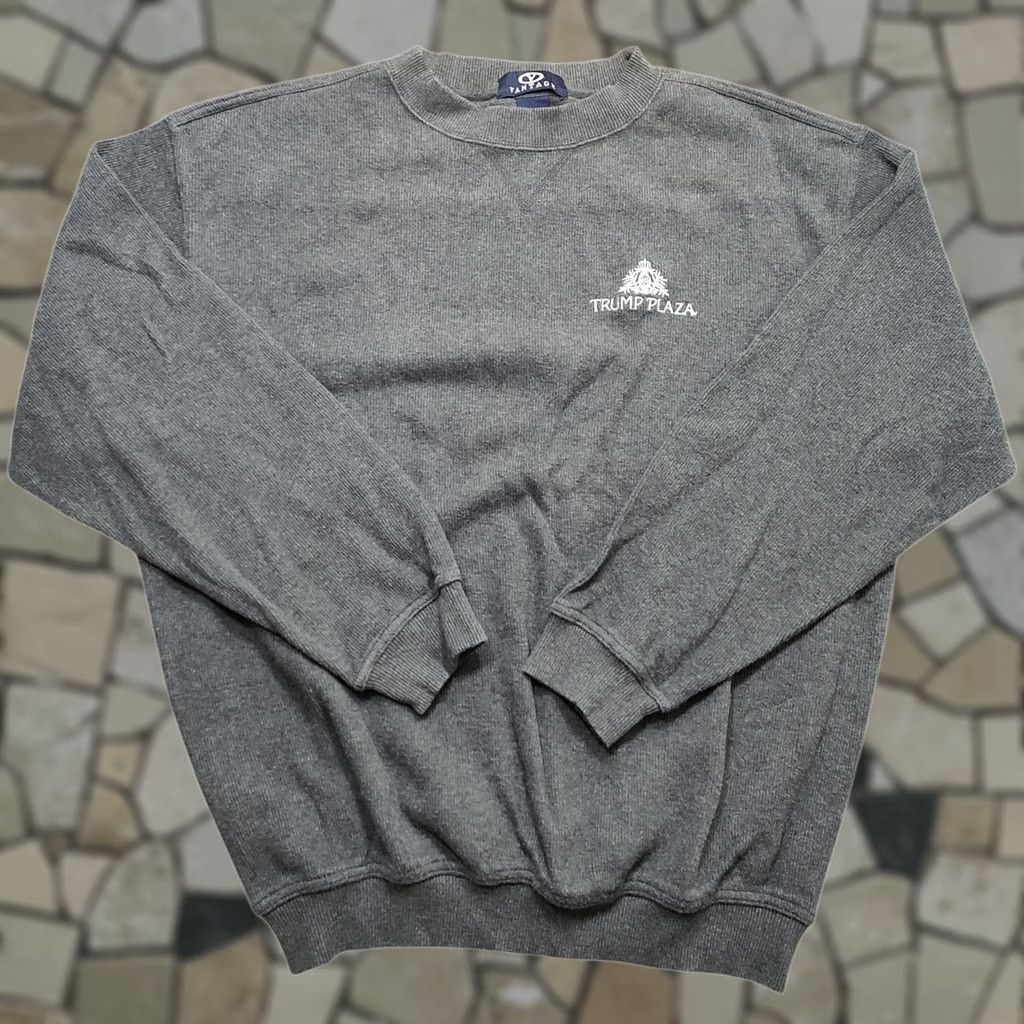 Vintage VINTAGE Trump Plaza Gray Ribbed Crewneck Sweatshirt Cotton L USA 90s Mens Size US L / EU 52-54 / 3 - 1 Thumbnail