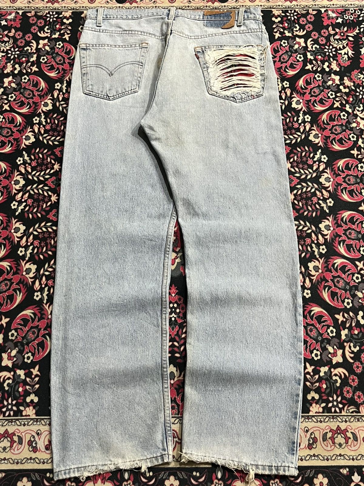 Vintage Vintage 90s Levi’s 505 Batwing Regular Straight Trashed Jean Size US 36 / EU 52 - 2 Thumbnail