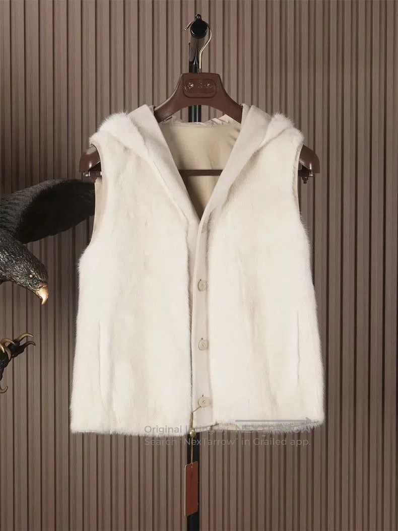 Loro Piana Loro Piana Women's Mink Fur Coat. Size US M / EU 48-50 / 2 - 1 Thumbnail