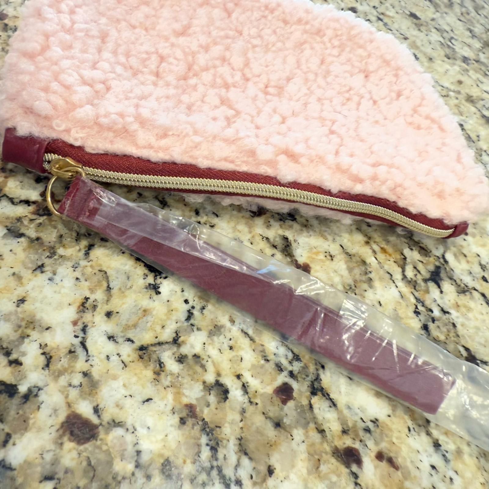 Other Ipsy light pink fuzzy mini bag Size ONE SIZE - 4 Thumbnail