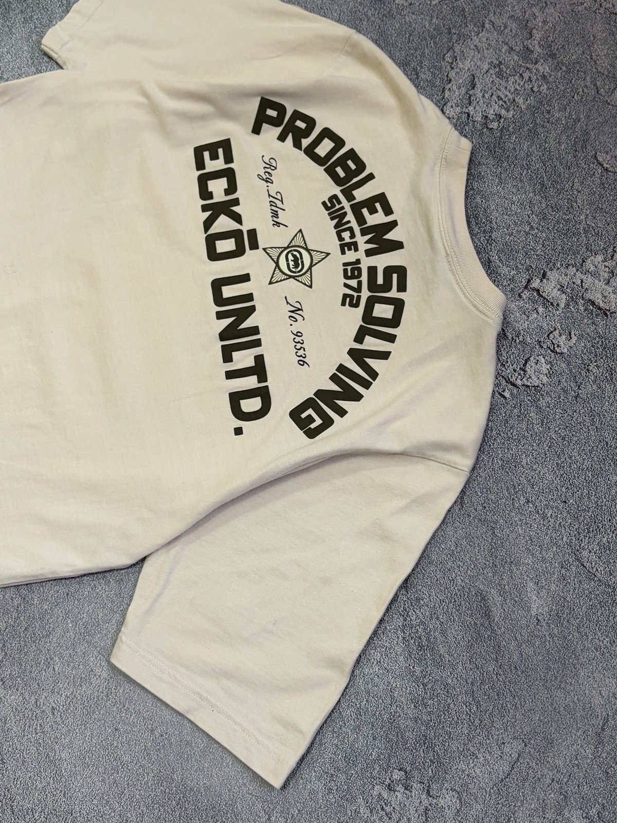 Ecko Unltd. Ecko Unltd Vtg Rhino Graphic T-Shirt Beige Y2K Baggy M Size US M / EU 48-50 / 2 - 12 Thumbnail
