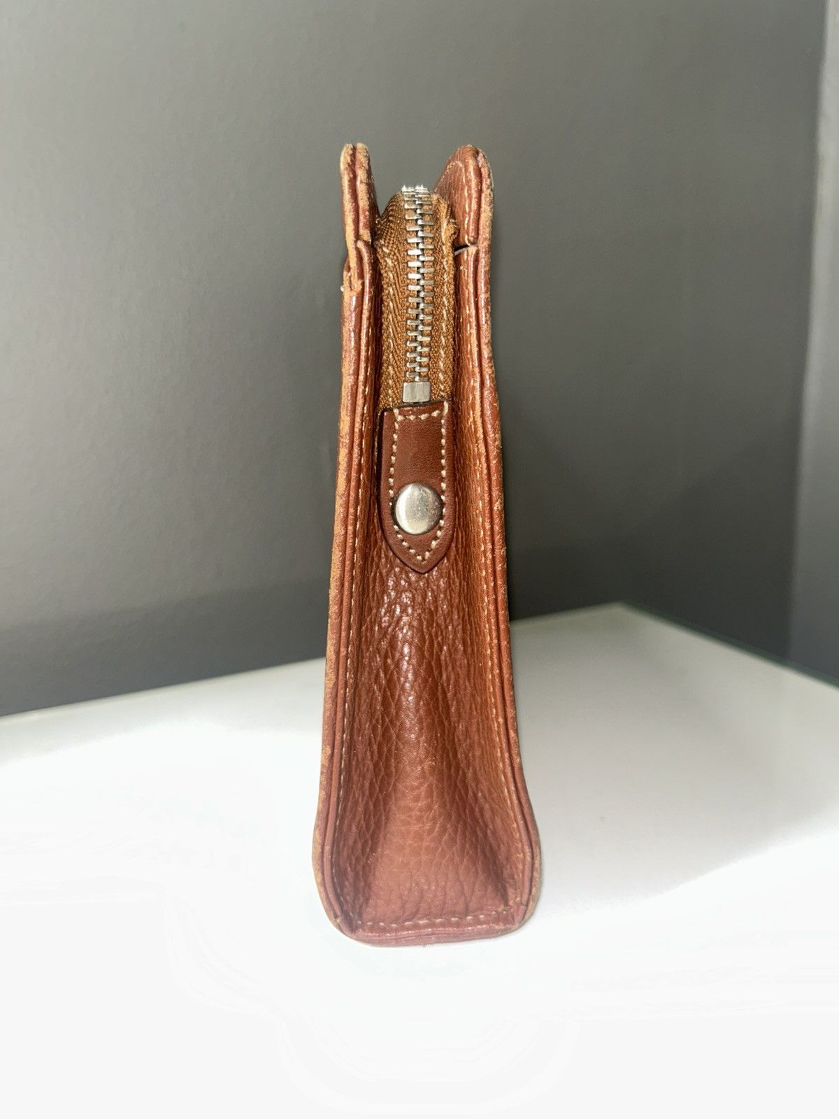 Burberry Vintage Burberry Brown Leather Clutch Bag w Nova Check Size ONE SIZE - 13 Thumbnail