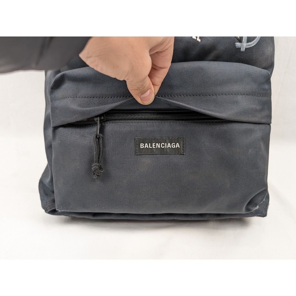 Balenciaga o1rshd1 Q:3 / Size: OS / Be Kind Explorer Backpack in Black Size ONE SIZE - 7 Thumbnail