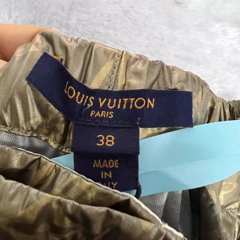 Louis Vuitton Louis Vuitton Gold Logo Printed Pants -2505 Size US 38 / EU 54 - 3 Thumbnail