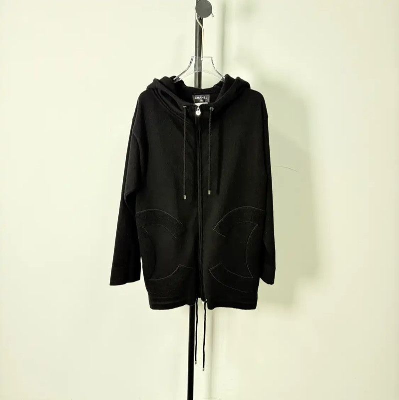 Chanel Chanel Black Wool Women's Hoodie 0089 Size XS / US 0-2 / IT 36-38 - 1 Thumbnail