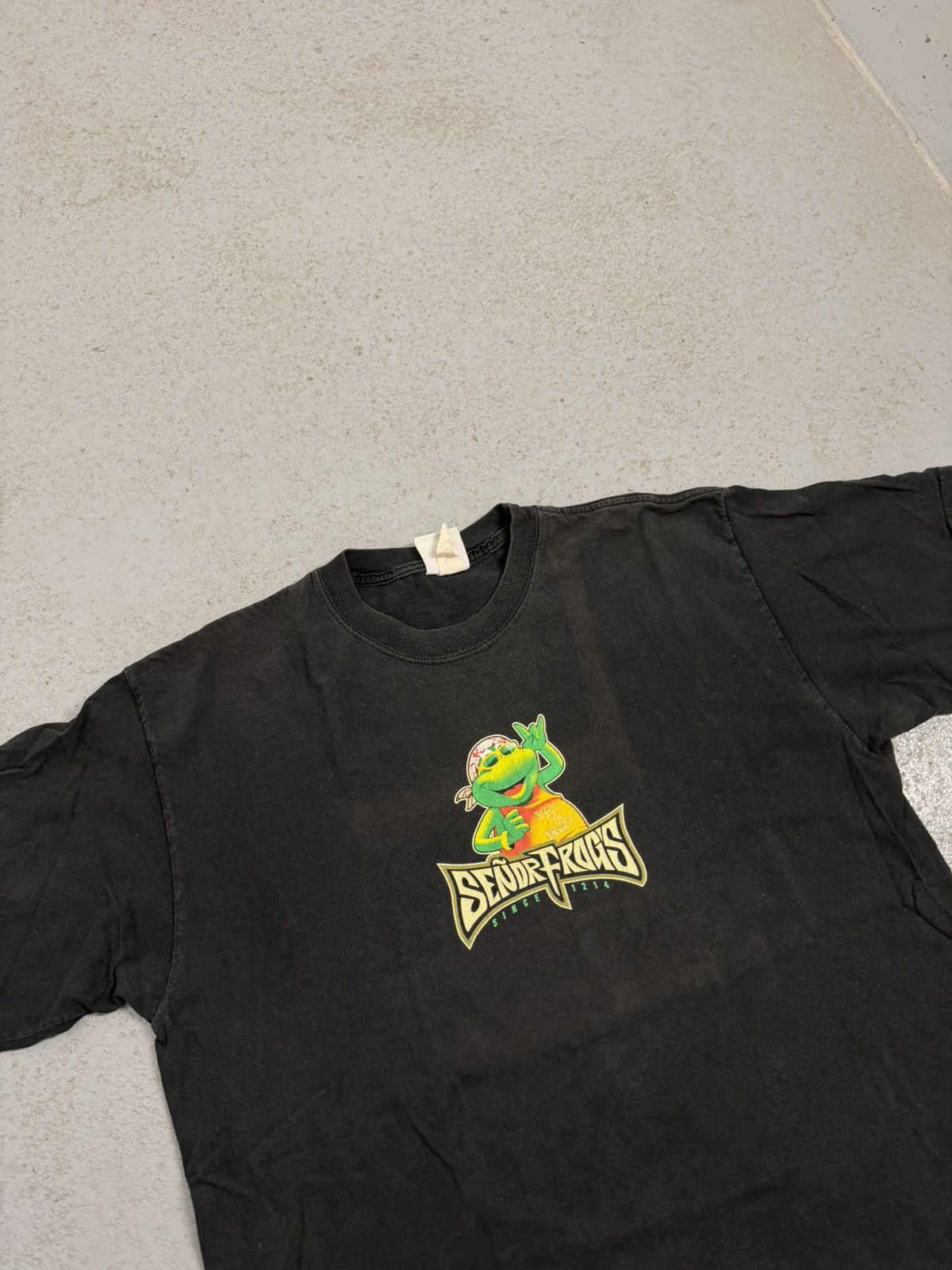 Vintage Vintage Senior Frogs Made In USA T-Shirt Size US L / EU 52-54 / 3 - 3 Thumbnail