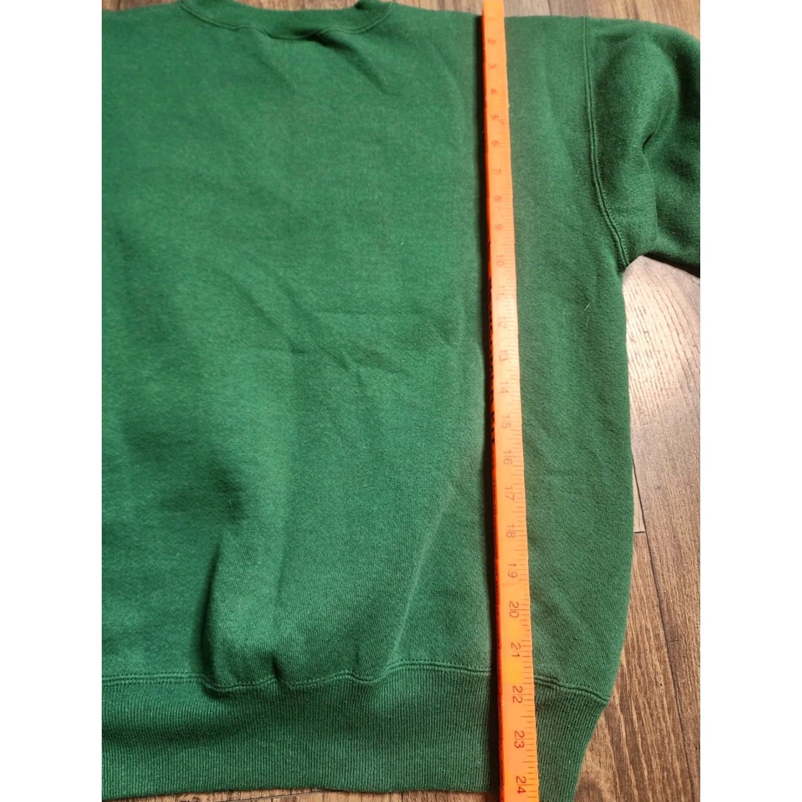 Hanes VINTAGE Hanes Sweatshirt Crewneck Womens M Green Cardinal Bird 90s Graphic Pullover Christmas Distressed - Adult Women Medium Green 1980s-1989s Size M / US 6-8 / IT 42-44 - 2 Thumbnail