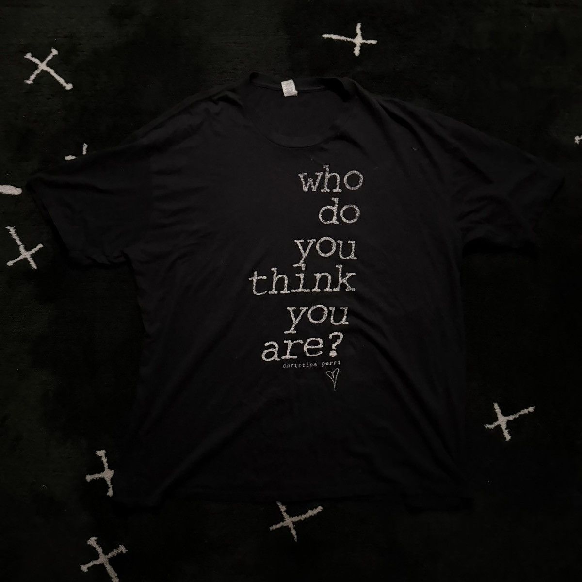Japanese Brand Who Do You Think You Are, Running Around Leaving Scars - Tee Size US XXL / EU 58 / 5 - 1 Thumbnail