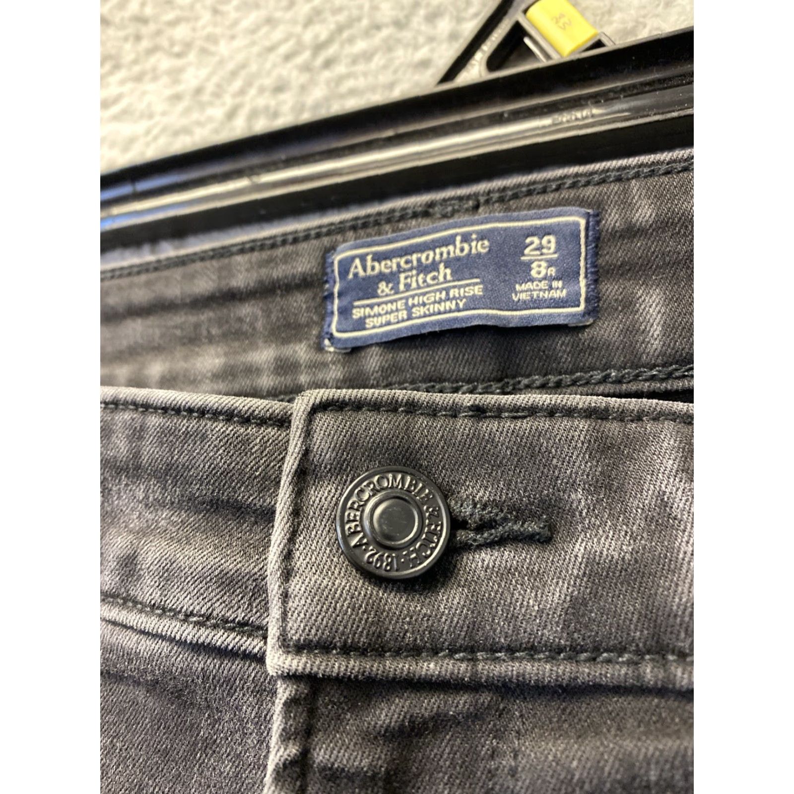 Abercrombie & Fitch VINTAGE Abercrombie & Fitch Denim Jeans Women's 8 Slim Skinny 30x29 Faded Black 90s Grunge Hipster Retro Mens? Size 30" / US 8 / IT 44 - 3 Thumbnail