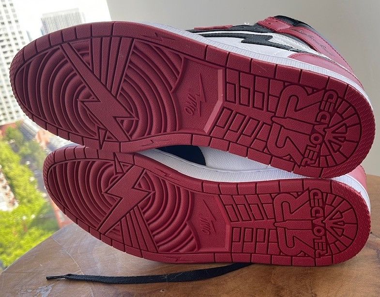 Other Reloaded Universe OMI Zeros Devin Wade Chicago Edition Size US 13 / EU 46 - 5 Thumbnail