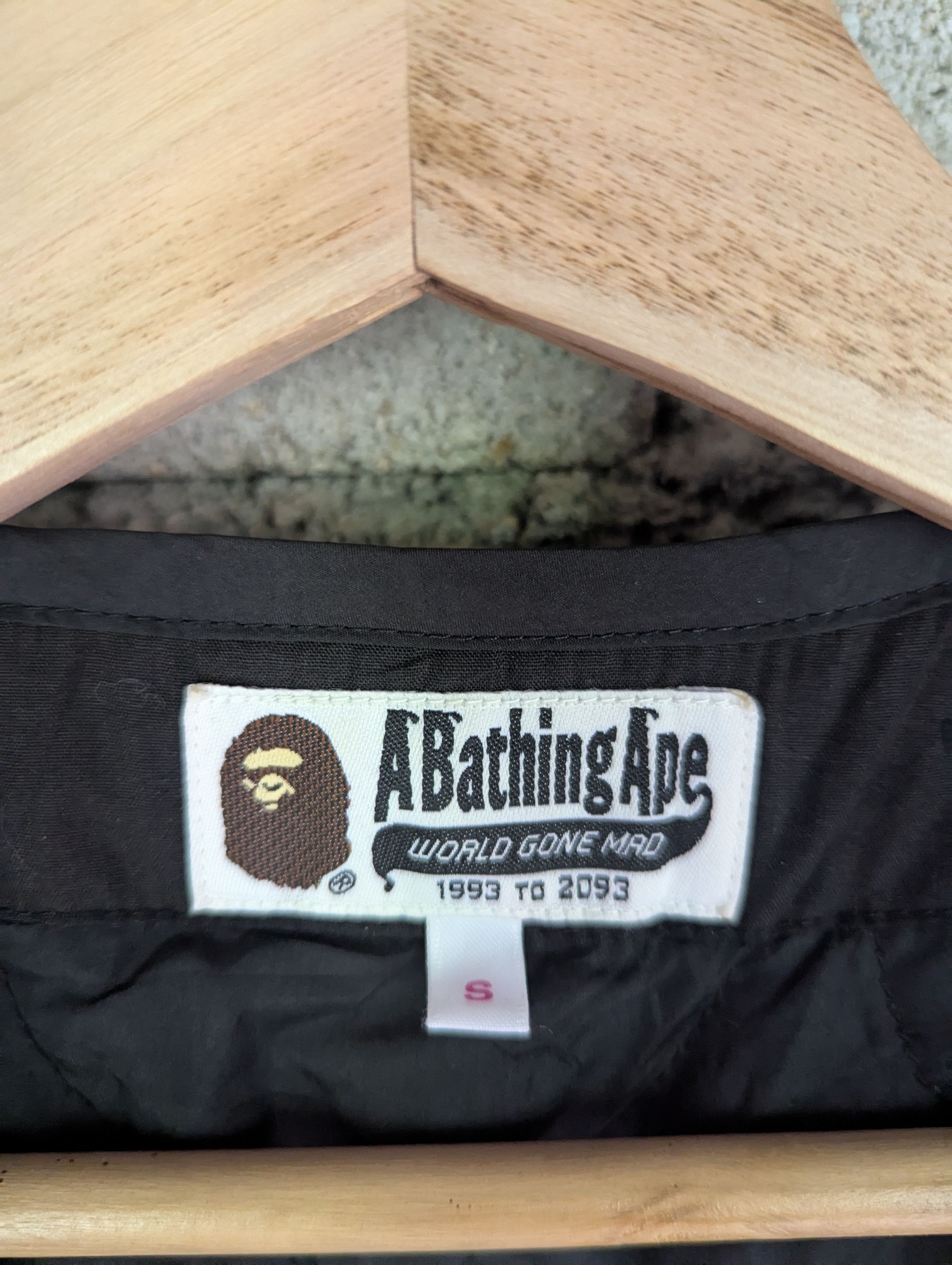 Bape LINING BAPE WORLD GONE MAD SIZE S Size US S / EU 44-46 / 1 - 7 Thumbnail