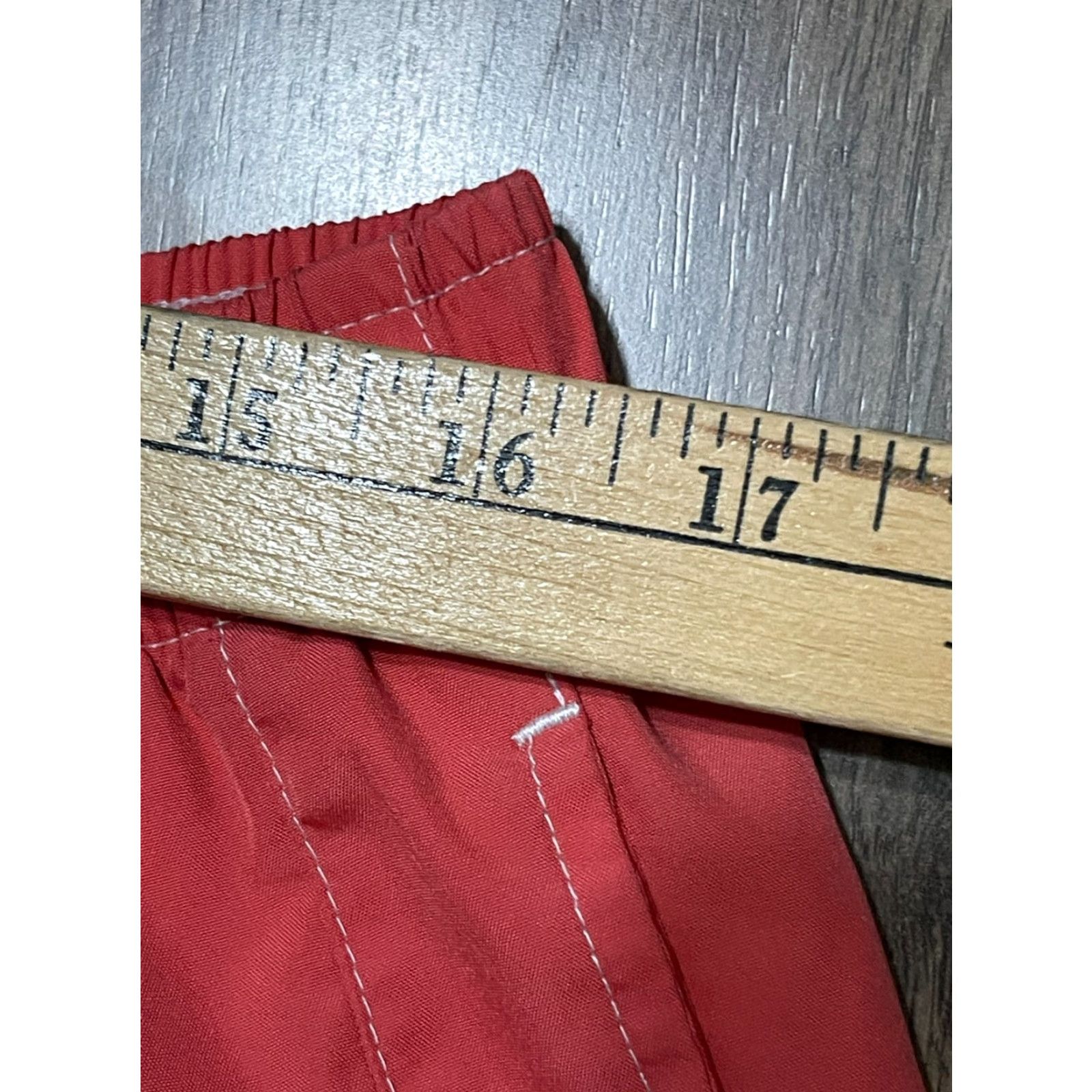 Nike Nike Shorts Women L Red Tie Waist Sweat Casual Size 36" / US 14 / IT 50 - 6 Thumbnail
