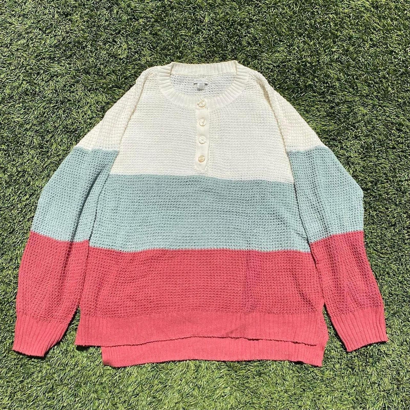 American Eagle Outfitters American Eagle Knit Sweater Size S Red White Green Size S / US 4 / IT 40 - 1 Thumbnail