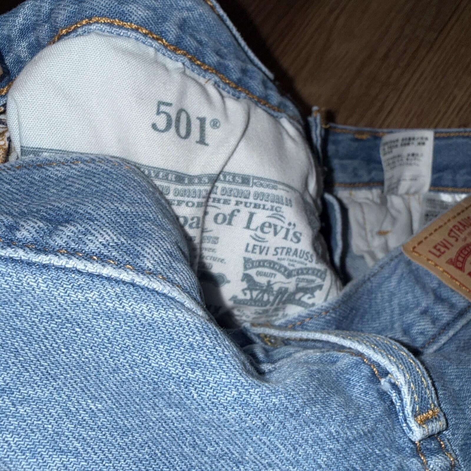 Levi's Levis 501 Cut Off Shorts Denim Frayed Button Fly Distressed Size 25" / US 0 / IT 36 - 7 Thumbnail