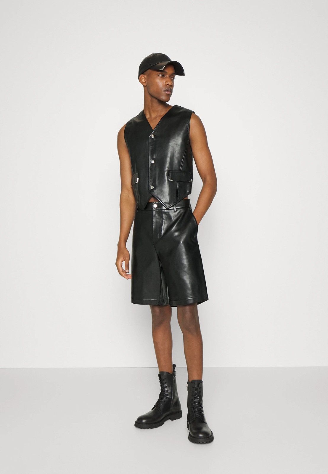 Han Kjobenhavn !DS! FW22 Han Kjobenhavn Button Up Cargo Vest Size US S / EU 44-46 / 1 - 2 Thumbnail