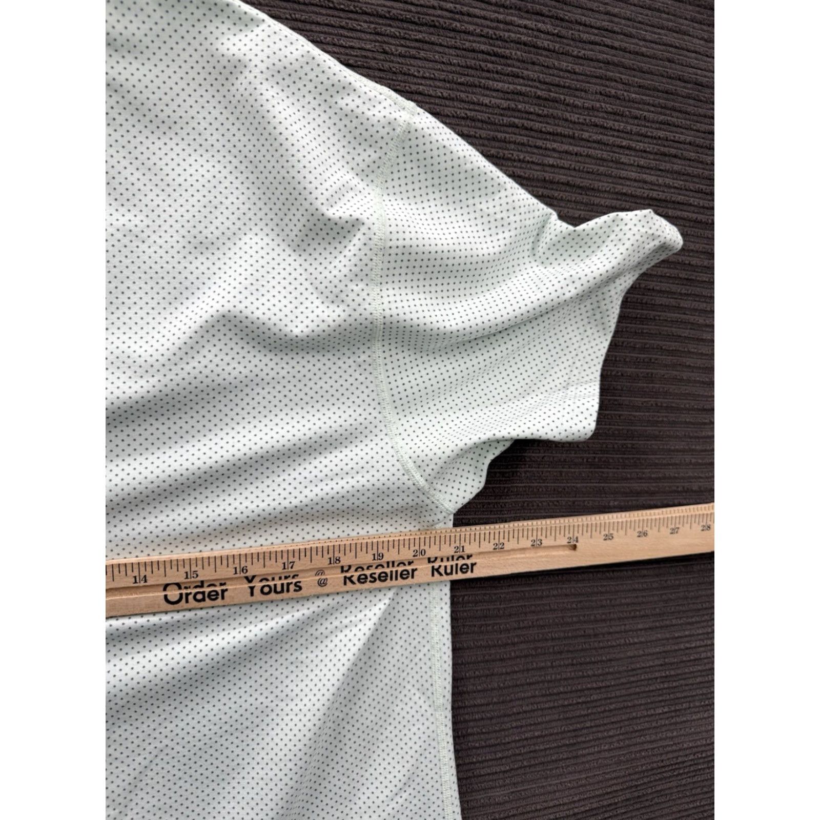 Vintage BYLT Drop Cut S/S Shirt Men L Green Polka Dot Polyester Short Sleeve Crew Neck Athletic Fit Logo Pattern T-Shirt Shirt Boys Girls Mens Womens Size US L / EU 52-54 / 3 - 4 Thumbnail