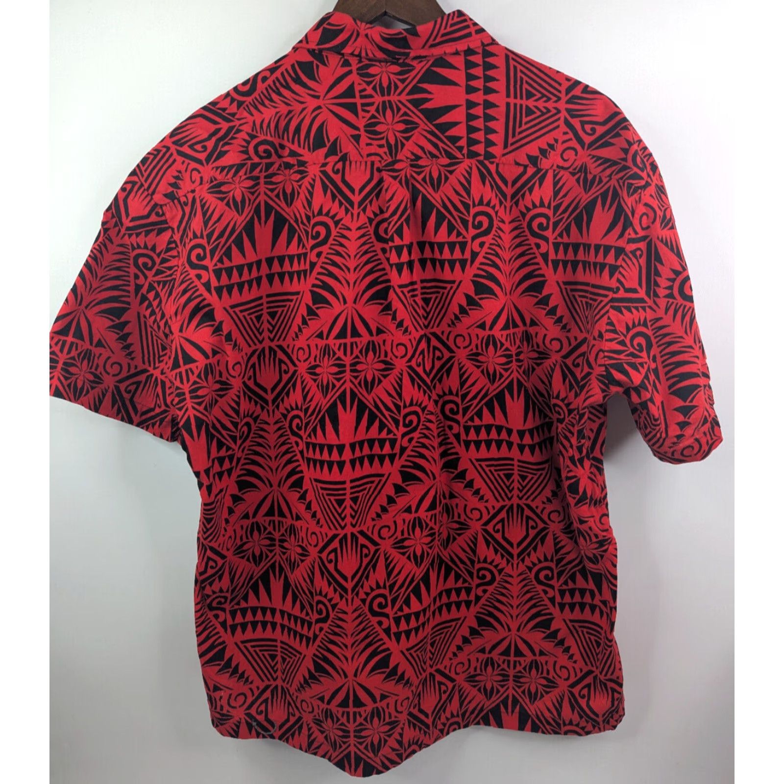 Vintage Stolen Pig Button-Up Shirt Hawaiian Red Men's 2XL Short Sleeve Made in Fiji Size US XXL / EU 58 / 5 - 3 Thumbnail