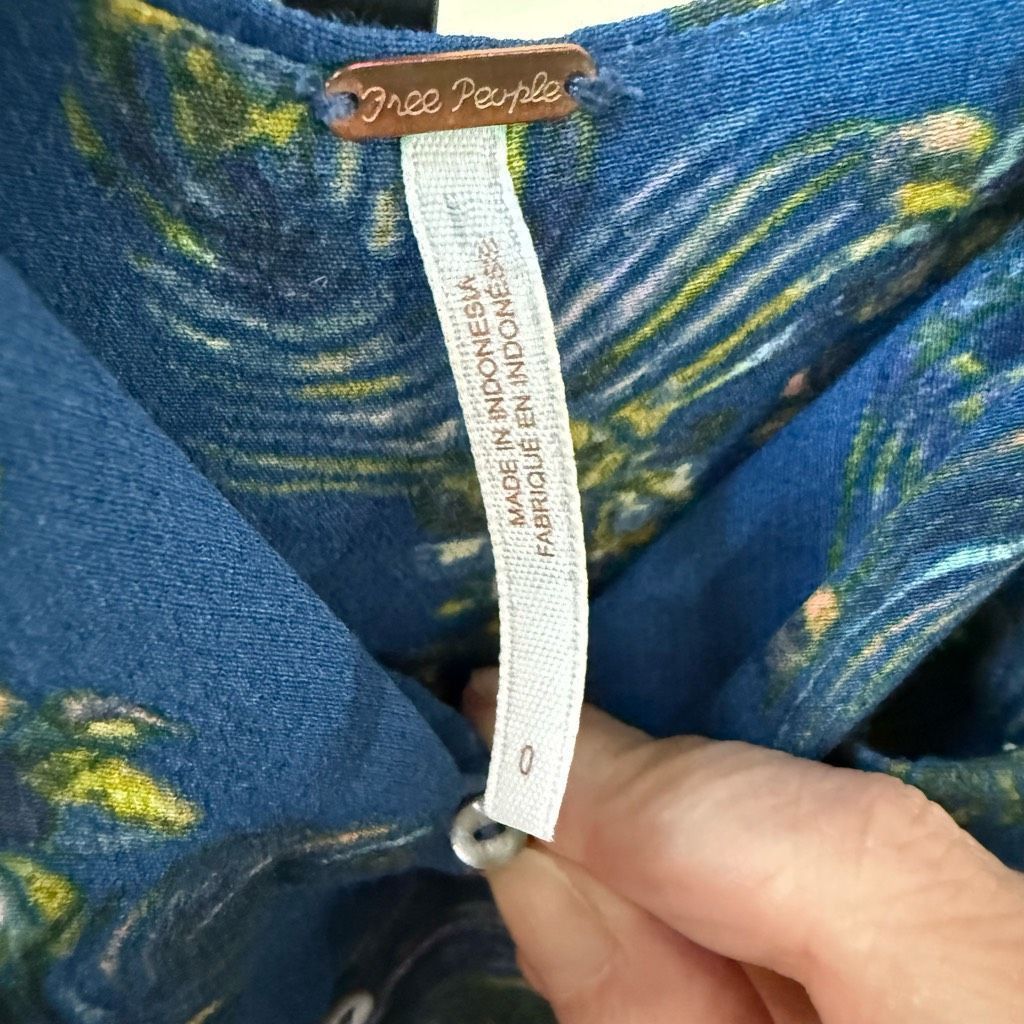 Free People Free People Hot Tropics Blue Floral Wide Leg Capri Jumpsuit Size US 26 / EU 42 - 7 Thumbnail