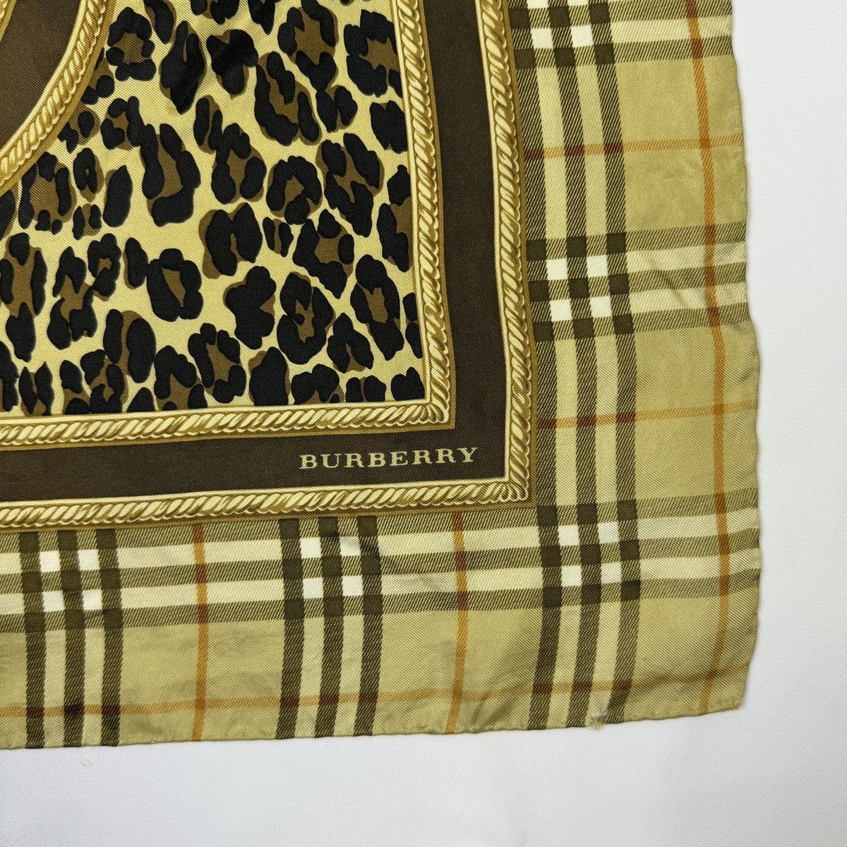 Burberry Vintage Burberry Silk Scarf Size ONE SIZE - 6 Thumbnail