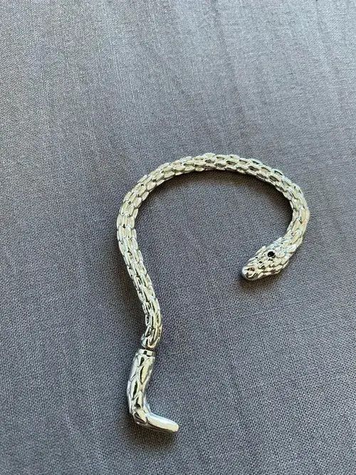 Nineteenth Letter Snake Earrings Size ONE SIZE - 4 Thumbnail