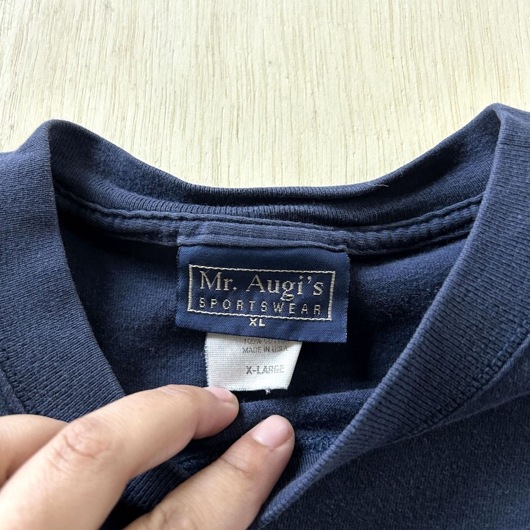 Vintage VINTAGE Mr. Augi's Mens XL Blue Graphic Long Sleeve USA Tee T-Shirt Size US XL / EU 56 / 4 - 3 Thumbnail