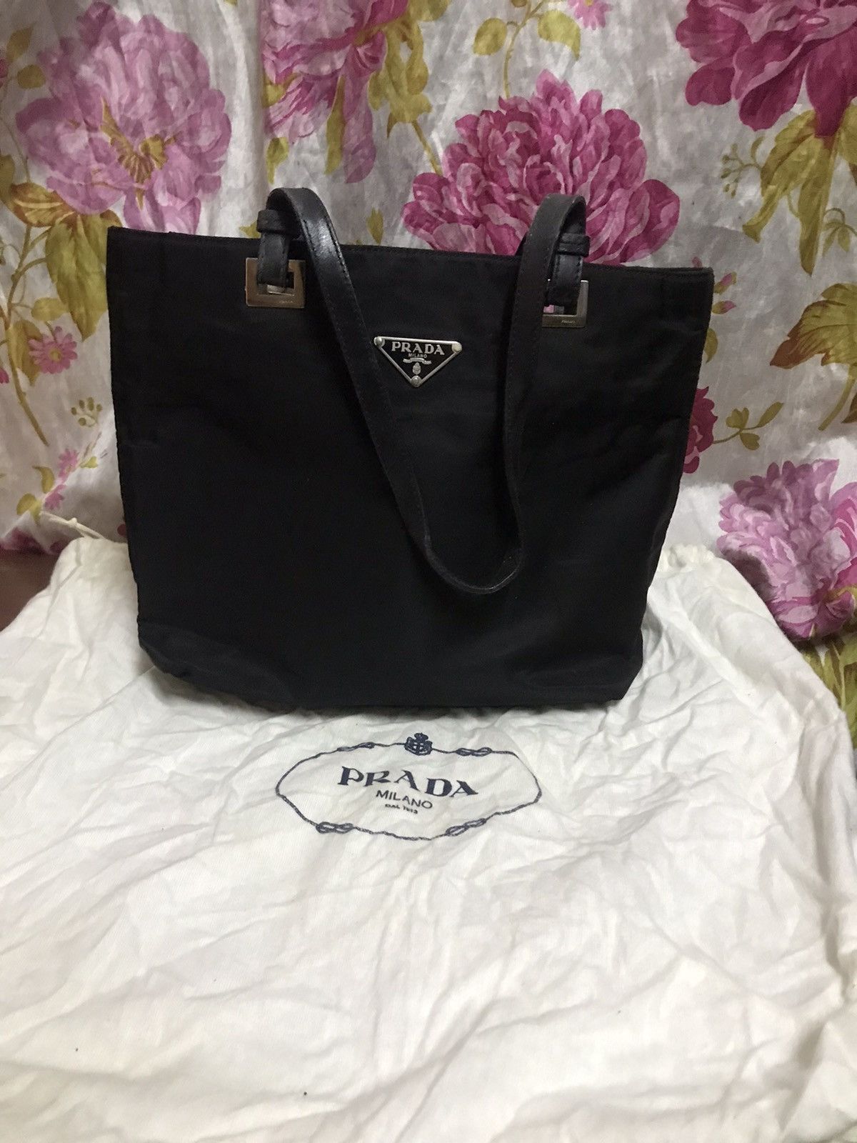 Prada Authentic Prada Tote Handbag Size ONE SIZE - 1 Thumbnail