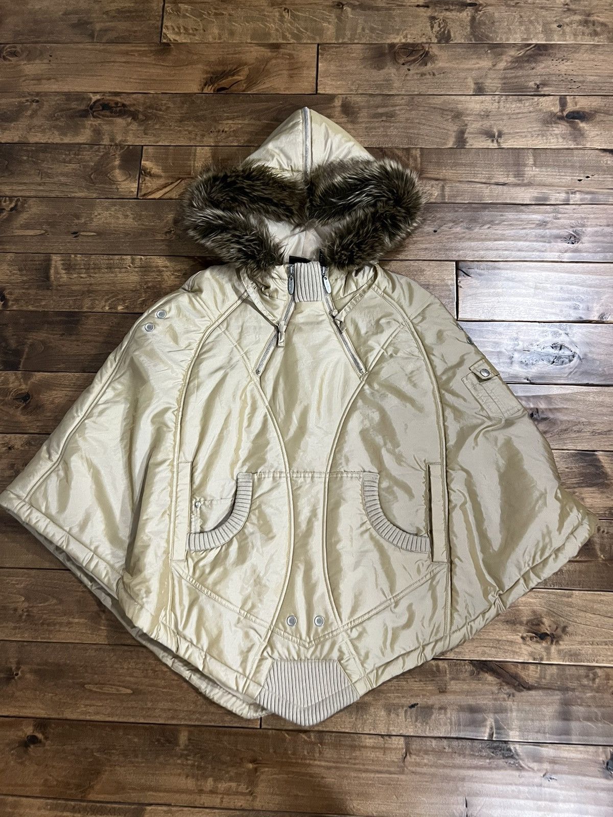 Mecca Vintage poncho vest with fur parka Size M / US 6-8 / IT 42-44 - 2 Thumbnail