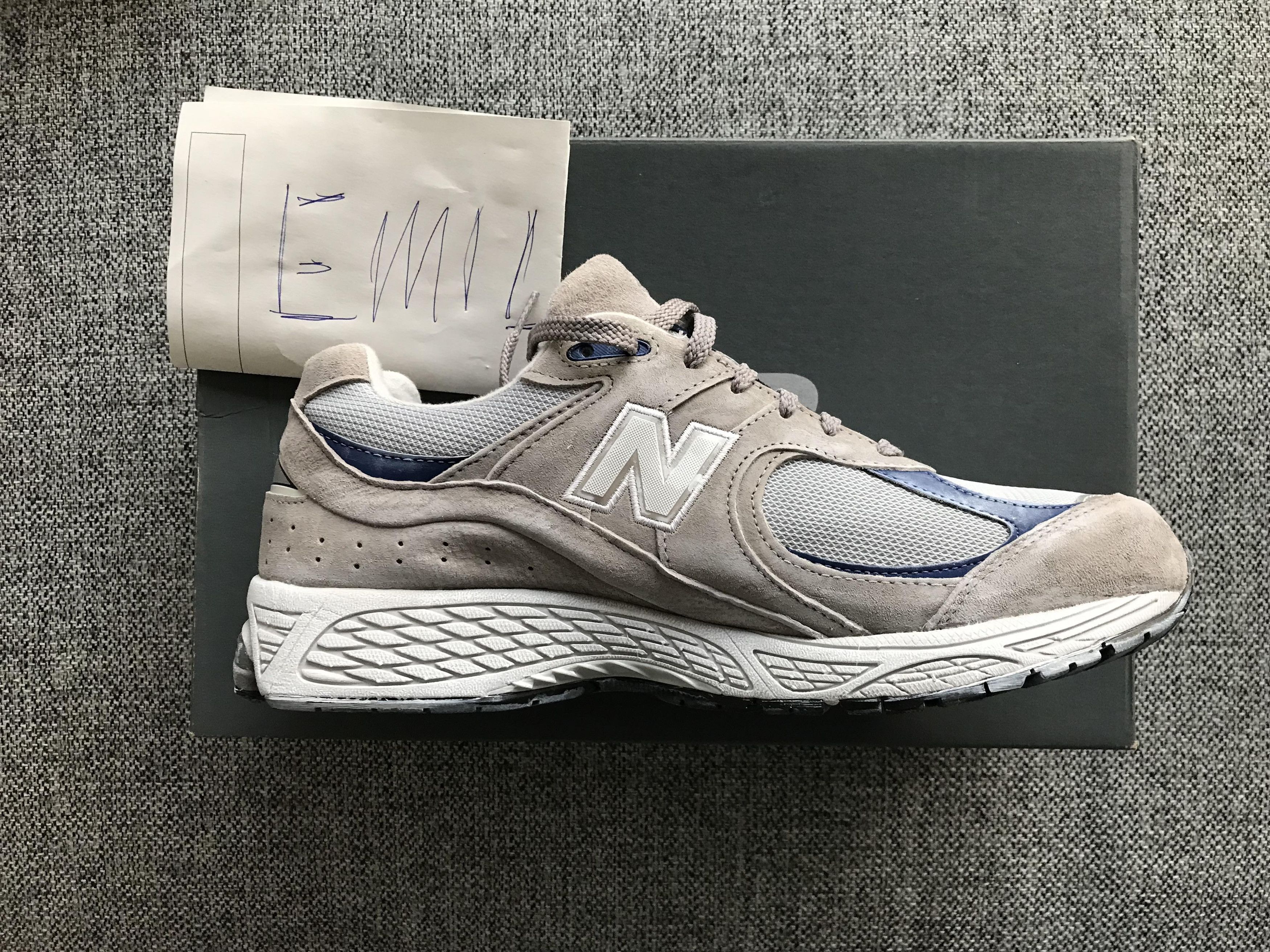 New Balance New Balance M2002RXB Gore-tex Size US 12 / EU 45 - 2 Thumbnail