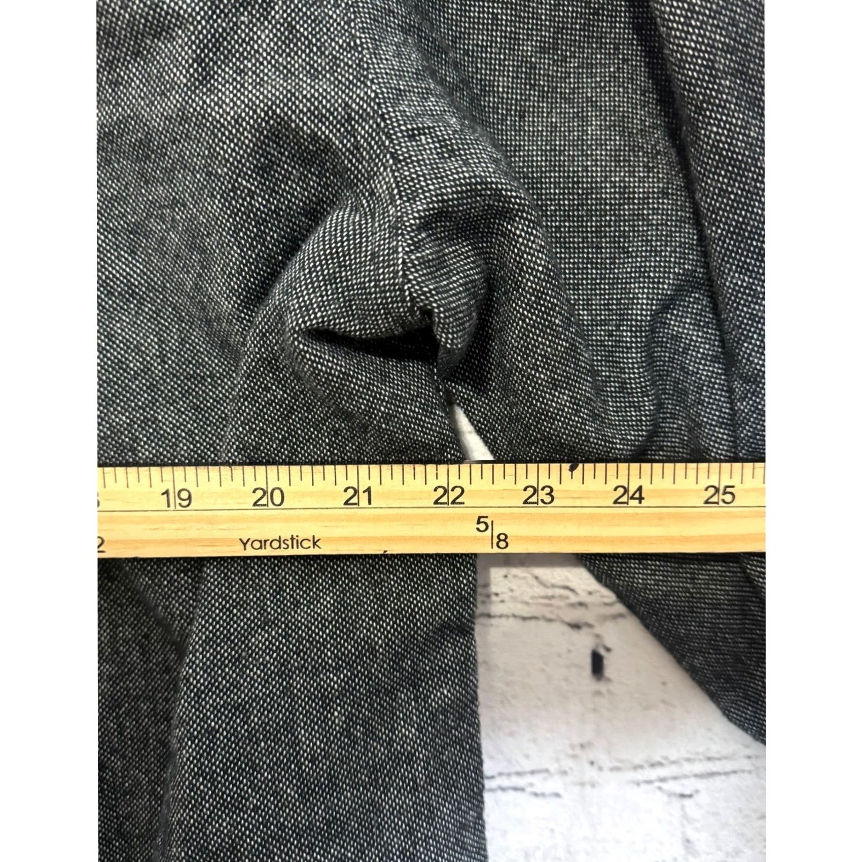 Vintage Freedom Foundry Mens Button-Up Shirt Charcoal Gray Long Sleeve Front Chest Pocket Herringbone Casual Regular Fit Button-Down 70s 80s (if applicable) Size US L / EU 52-54 / 3 - 5 Thumbnail