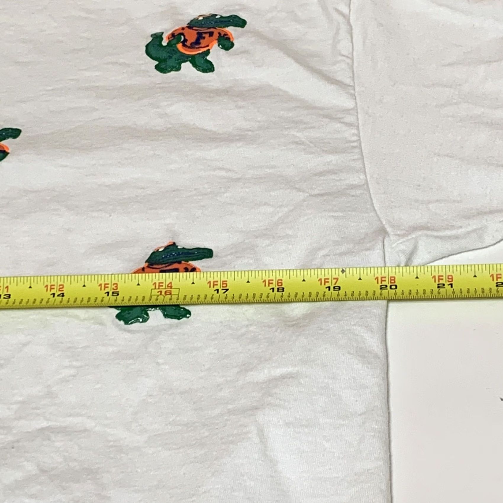 Jerzees VINTAGE Florida Gators T Shirt Jerzees Puff Paint Mens L/M White Short Sleeve 1990s Made In USA Size US M / EU 48-50 / 2 - 6 Thumbnail