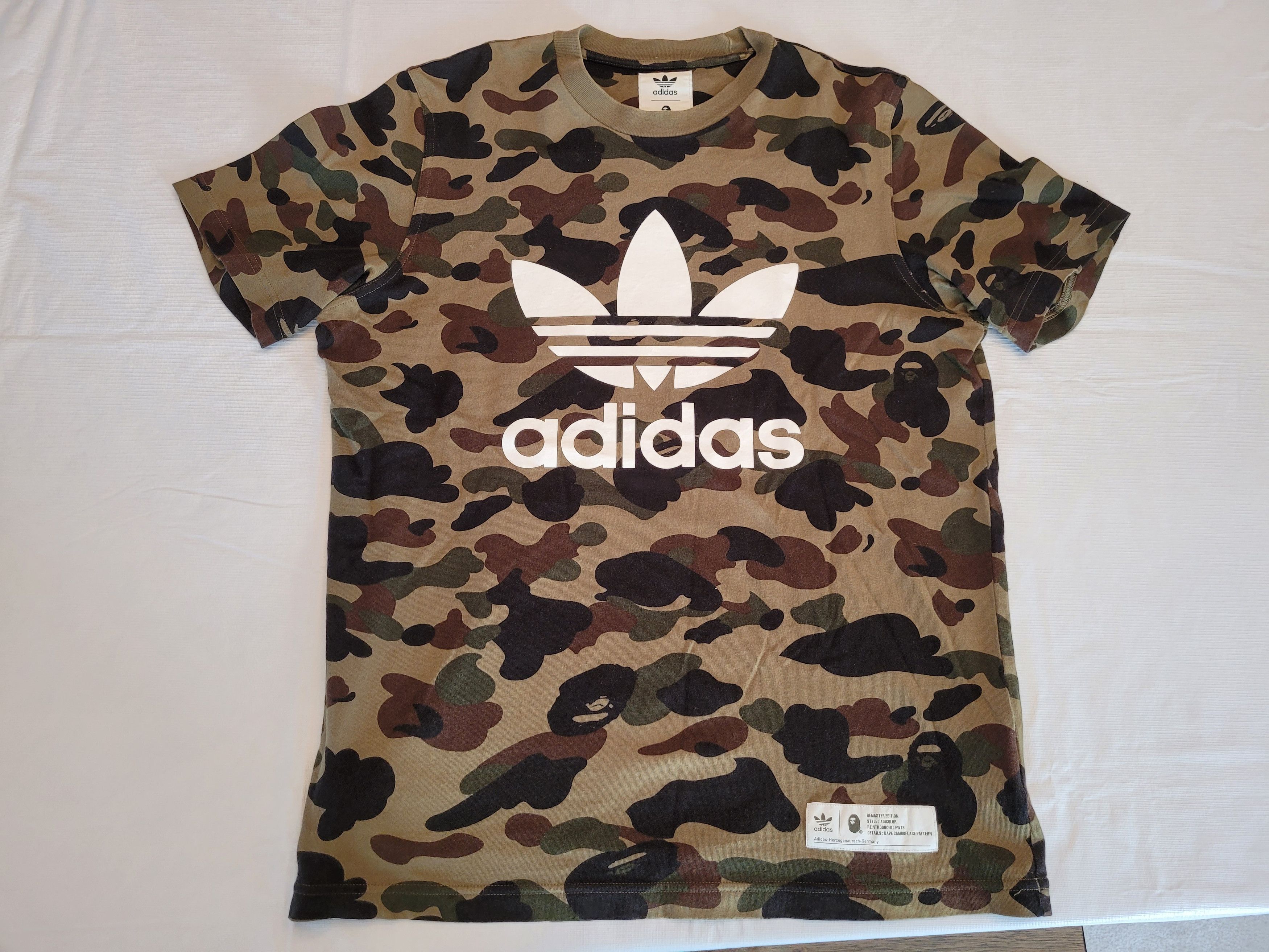 Adidas × Bape BAPE x adidas adicolor Tee Olive Cargo Size US M / EU 48-50 / 2 - 1 Thumbnail