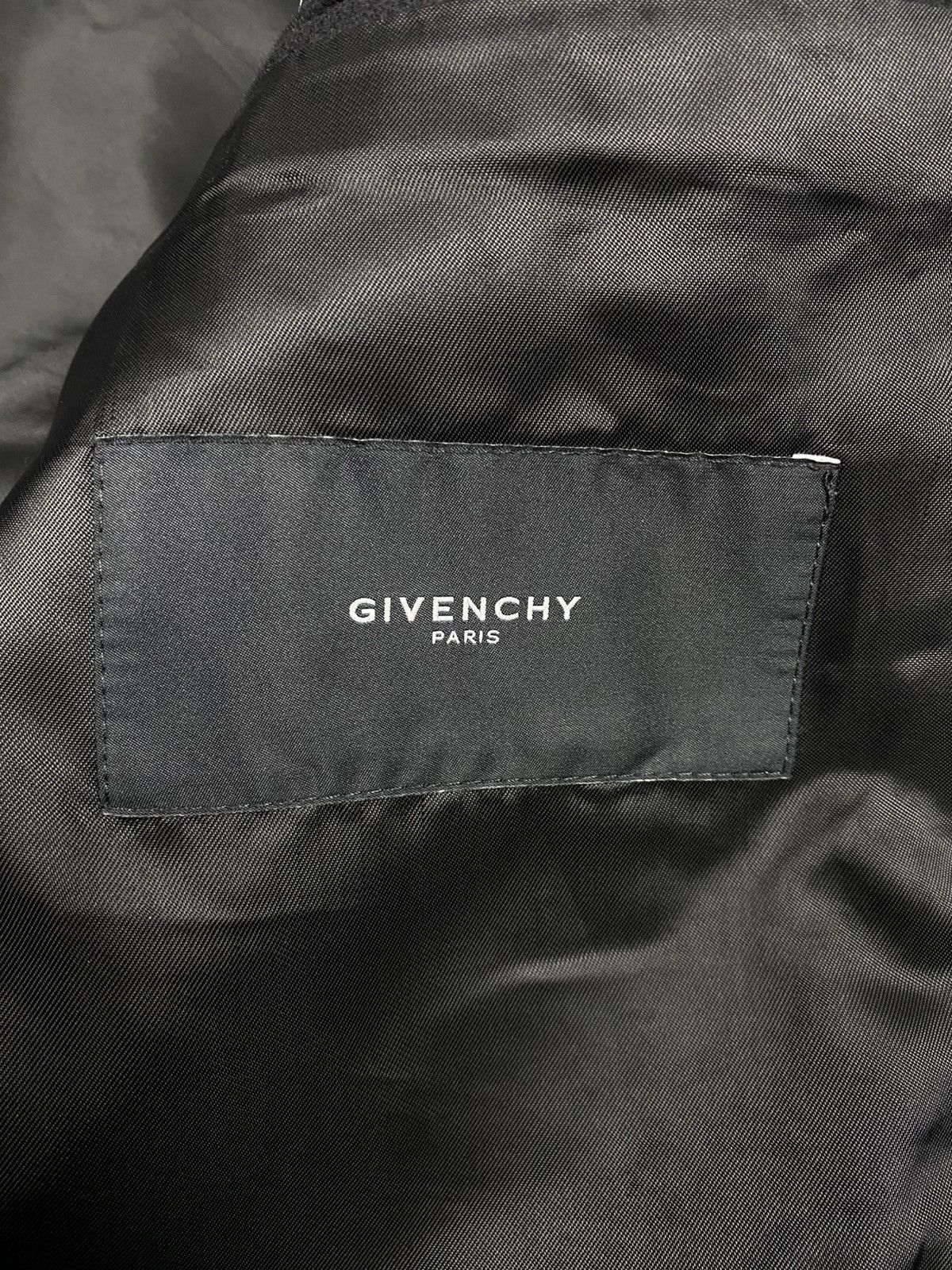 Givenchy Givenchy Paris Black Wool Tailored Overcoat Size L Size US L / EU 52-54 / 3 - 12 Thumbnail