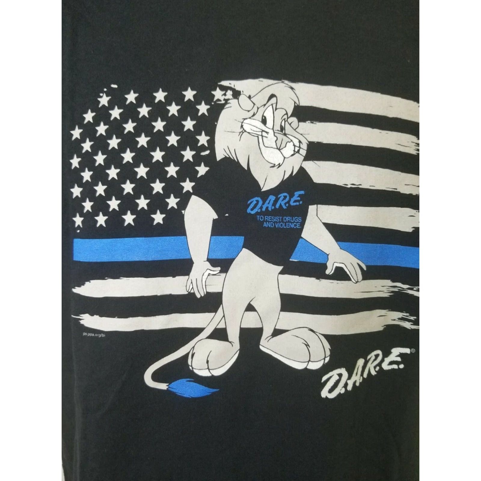 Fruit Of The Loom Mens L D.A.R.E. To Resist Drugs & Violence Lion Dare Flag Police T Shirt Size US L / EU 52-54 / 3 - 3 Thumbnail